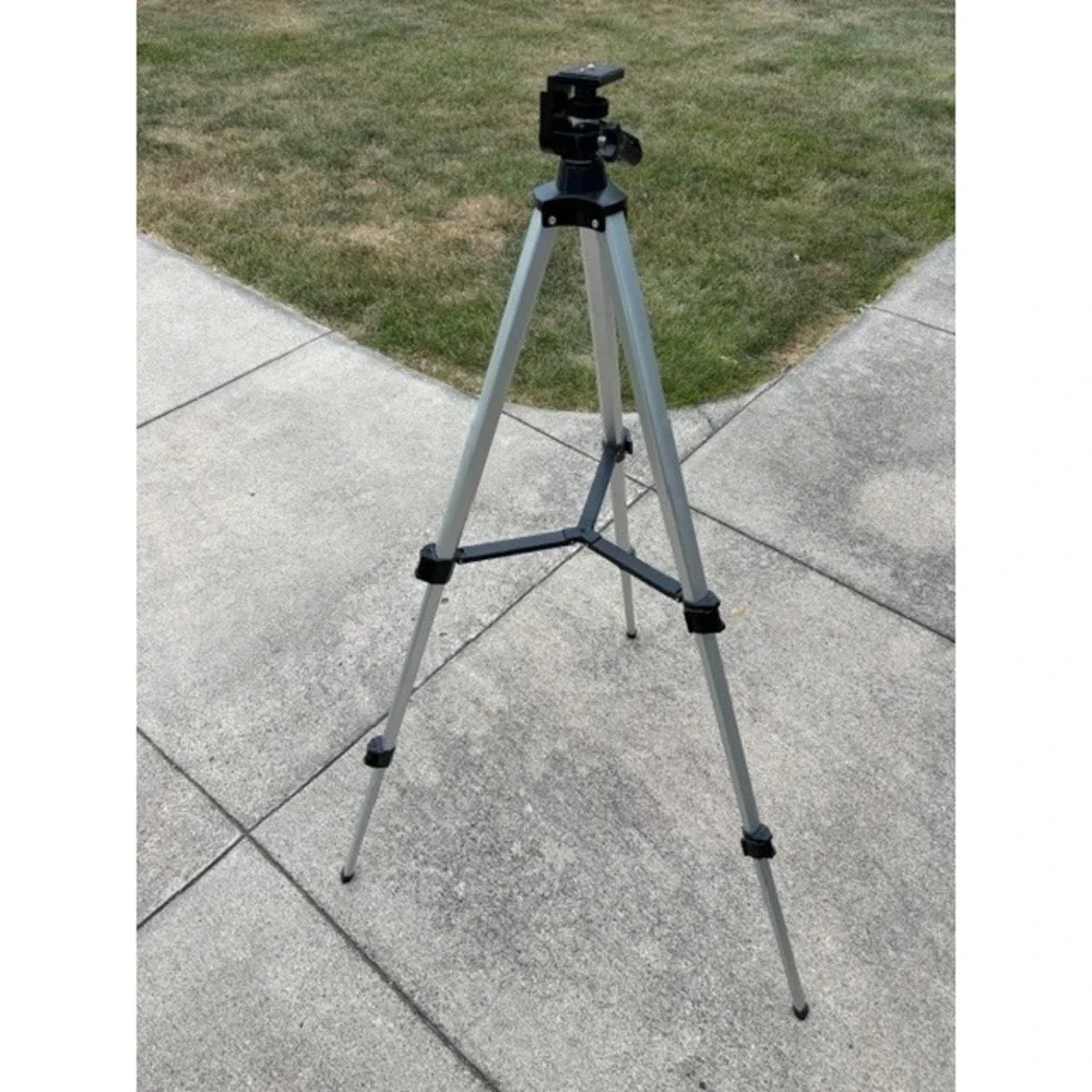 Aluminum Camera/Camcorder Tripod